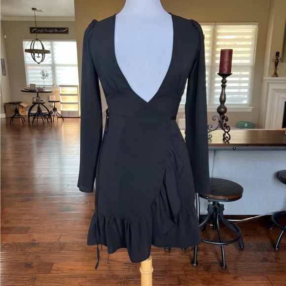 ASOS Design Black Ruffle Wrap Dress Size 4 Deep Plunging V-Neck Short Above Knee - Picture 1 of 16